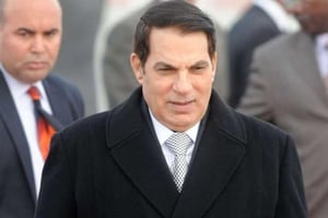 L’ancien président tunisien, Zine el Abidine Ben Ali, à l’aéroport de Tunis Carthage, le 13 décembre 2010 (image d’illustration). © Hassene Dridi/AP/SIPA