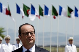 François Hollande à son arrivée à Alger, le 15 juin 2015. © AFP/Alain Jocard