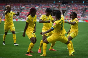 Les Camerounaises lors de leur victoire contre l’Équateur (6-0)  le 8 juin 2015, lors du Mondial de football féminin au Canada. © Darryl Dyck/AP/SIPA