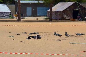 Sur les lieux de l’attentat suicide à N’Djamena, le 15 juin 2015. © Brahim Adji/AFP
