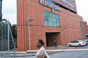 L’État ivoirien a lancé une vague de privatisation, notamment celles des banques publiques, parmi lesquelles Versus Bank. © Vincent Fournier / J.A