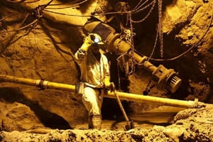L’Afrique ne représente que 16 % du budget global d’exploration des  compagnies minières dans le monde.. © Siphiwe Sibeko/Reuters