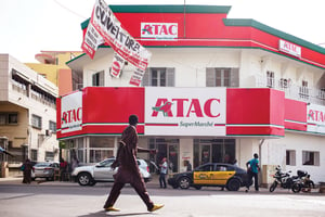 Nouveau supermarché Atac à Dakar. C’est sous cette enseigne qu’Auchan entend poursuivre ses implantations sub-sahariennes. © SYLVAIN CHERKAOUI POUR J.A.