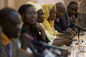 Victimes et avocats du procès Habré, lors d’une conférence de presse à Dakar, le 17 juillet 2013. © Rebecca Blackwell/AP/SIPA