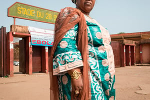 À Conakry, la présidente de l’Avipa est une figure de la lutte contre l’impunité. © YOURI LENQUETTE POUR J.A.