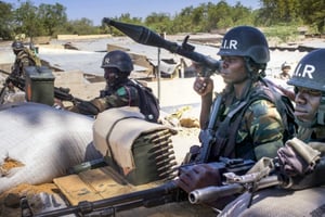 Des militaires camerounais déployés dans l’Etrême-Nord. © Noel Quidu