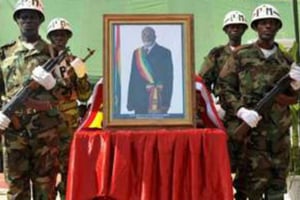 Les obsèques du président Malam Bacai Sanha, décédé en 2012. © AFP