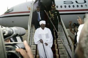 Le président soudanais Omar el-Béchir à Khartoum, le 15 juin 2015. © Ebrahim Hamid/AFP