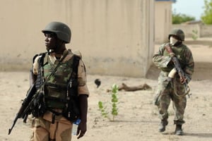 Des soldats nigérians près de Maiduguri, le 5 juin 2013. © Quentin Leboucher/AFP