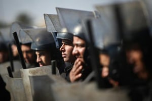 Des policiers au Caire, le 29 novembre 2014. © Mohamed el-Shahed/AFP