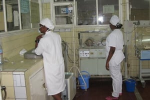 Des infirmières dans un hôpital de Kinshasa, capitale de la RDC. © Radio Okapi.