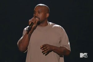 Le rappeur Kanye West lors de la cérémonie des MTV Video Music Awards, dimanche 30 août. © Capture d’écran MTV.
