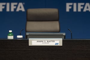 Le siège de Joseph Blatter est le centre des convoitises. © AFP