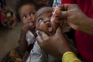 Une campagne de vaccination contre la polio en Somalie, en avril 2013. © Ben Curtis/AP/SIPA