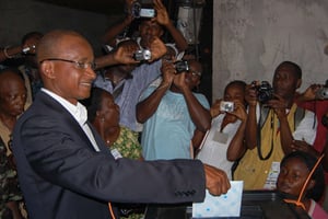 L’opposant Cellou Dalein Diallo votant lors de la présidentielle guinéenne, le 27 juin 2010. © Idrissa Soumare / AP / SIPA