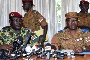 Le général Zagré, aux côtés de Yacouba Isaac Zida. © AFP