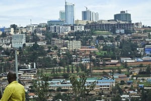 Vue du centre ville de Kigali (secteur Nyarugenge) depuis Ruhango. © Vincent Fournier / JA