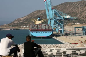 Grâce au port Tanger Med, inauguré le 27 juillet 2007, le ville du détroit s’est complètement métamorphosée. © Abdeljalil Bounhar / AP / SIPA