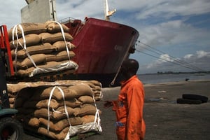 Sur le port d’Abidjan (photo d’illustration). © Emanuel Ekra/AP/SIPA
