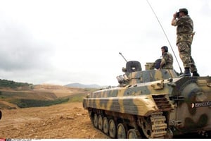 Manœuvres militaires non loin de Cherchell, dans la wilaya de Tipaza,à 90 km à l’ouest d’Alger. © SIDALI/NEWPRESS/SIPA