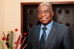 Adji Otèth Ayassor, ancien ministre, est surnommé « le prof ». © À Présent pour J.A.