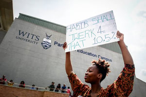 L’université de Wits, à Johannesburg, a été à la pointe de la contestation contre la hausse des frais de scolarité en octobre. © Zhai Jianlan/Xinhua-Rea