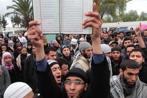 Manifestation salafiste à l’université Manouba à Tunis en 2012 © Amine Landoulsi/AP/SIPA