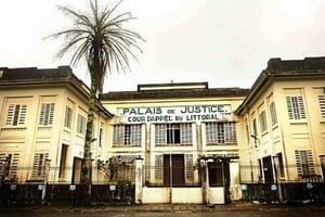 Le palais de justice de Douala © DR