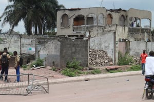 Dans le quartier de Mpila et ses environs, l’explosion du 4 mars 2012, dans lequel Marcel Ntsourou  a été mis en cause, a fait au moins 300 morts et 17 000 sans-abris à Brazzaville. © Trésor Kibangula/J.A.