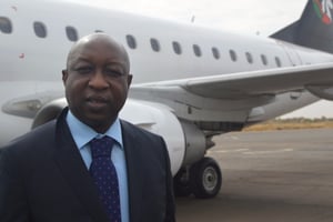 Paul Kaba Thiéba, le nouveau Premier ministre burkinabè, le 7 janvier 2015 à l’aéroport de Ouagadougou. © Burkina 24