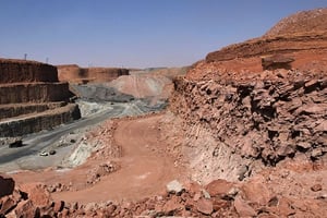 Mine à ciel ouvert à Arlit, au Niger (photo d’illustration) © AP/SIPA