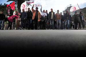Manifestation pour l’emploi, le 23 janvier, avenue Habib-Bourguiba, à Tunis. © RIADH DRIDI/AP/SIPA