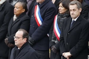 Lors de la cérémonie en hommage des victimes des attentats de Paris aux Invalides. © Francois Mori/AP/SIPA