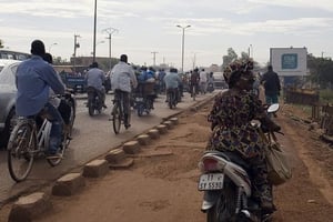 L’avenue Yatenga Tampouy de Ouagadougou, la capitale du Burkina Faso. © Nyaba Leon Ouedraogo pour Jeune Afrique.