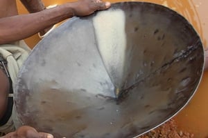 Au Mali, au Burkina Faso et au Niger près de deux millions de personnes seraient impliquées directement dans l’orpaillage artisanal indique International Crisis Group. © Wikimedia Commons