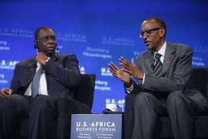 Le président sénégalais Maxky Sall et le président rwandais Paul Kagamé, à l’US Africa Business Forum, à Washington, le 5 août 2014. © Charles Dharapak / AP / SIPA