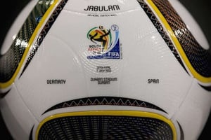 Le Jabulani, ballon officiel de la Coupe du monde 2010 (photo d’illustration). © Bernat Armangue/AP/SIPA