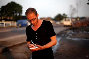 Christophe Châtelot, journaliste du Monde, en reportage à Kinshasa, en 2011. © DR