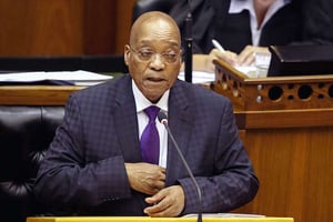 Le président sud-africain Jacob Zuma devant le Parlement, au Cap (sud), le 11 mars 2015. © Nic Bothma/AP/SIPA