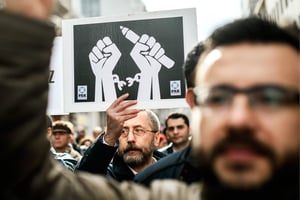 Manifestation de soutien aux journalistes emprisonnés, à Istanbul, le 10 janvier. © OZAN KOSE/AFP