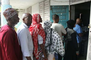 Des électeurs tchadiens le 10 avril 2016. © AFP
