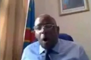 Extrait de la vidéo embarrassante du vice-ministre Enock Ruberangabo Sebineza. © Capture d’écran/Youtube
