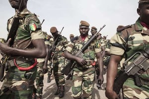 Des soldats sénégalais lors de l’exercice militaire Flintlock, organisé annuellement par les États-Unis en Afrique, à Thiès au Sénégal, le 8 février 2016 (Photo d’illustration.). © Jane Hahn/AP/SIPA