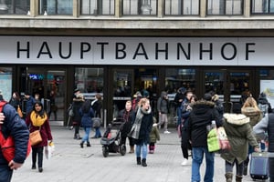 Les agressions se sont déroulées dans la gare de S-Bahn (trains interurbains) de Grafing, une petite ville au sud-est de Munich, capitale de la Bavière. © AFP/PATRIK STOLLARZ