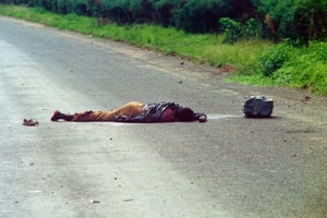 Photo prise le 12 mai 1994 d’une victime du génocide au Rwanda. © AFP