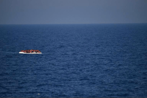 La marine libyenne a annoncé le 3 juin qu’au moins 104 corps de migrants ont été retrouvés sur les plages de Zouara, dans l’ouest de la Libye. © AFP