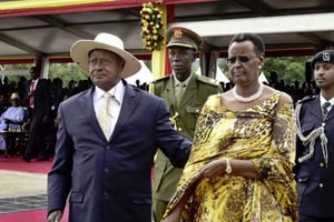 Yoweri Museveni et sa femme Janet Museveni à  Kampala, le 12 mai 2016. © Stephen Wandera/AP/SIPA