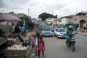 Un quartier de Bata, en 2015 (photo d’illustration). © Themba Hadebe/AP/SIPA