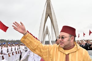 Le roi Mohammed VI a inauguré, jeudi 7 juillet, le pont à haubans, un ouvrage emblématique dans la politique des grands chantiers qu’il a lancée depuis une quinzaine d’années. © Maghreb Arab Press (MAP)