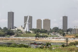 Vue de la baie de Cocody avec son quartier d’affaires, à Abidjan, en Côte d’Ivoire. Le 11 mars 2016 (image d’illustration). © Jacques Torregano pour Jeune Afrique